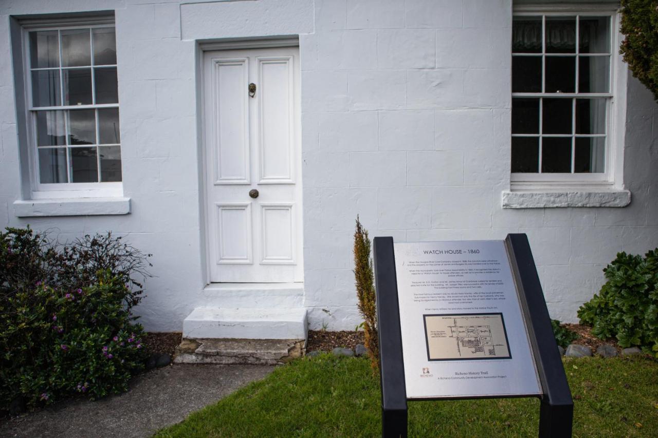 Gaol House Cottages Bicheno Exteriör bild